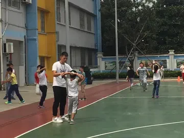 如何通过训练提高篮球运动员的速度_2
